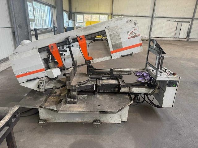 Kasto - cut du4 - metal vertical band sawing machine - 2010 - afbeelding 1 van  6