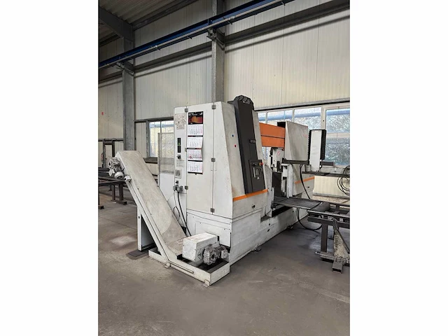 Kasto - kastotec a5 - cnc band sawing machine - 2010 - afbeelding 19 van  24