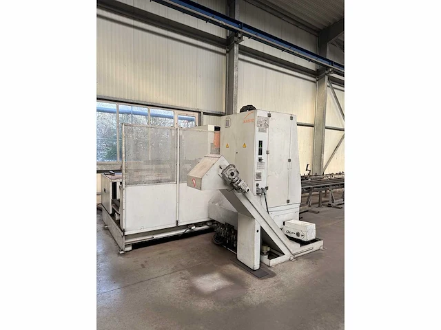 Kasto - kastotec a5 - cnc band sawing machine - 2010 - afbeelding 22 van  24