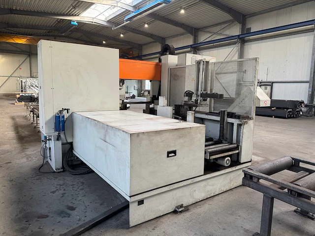 Kasto - kastotec a5 - cnc band sawing machine - 2010 - afbeelding 24 van  24