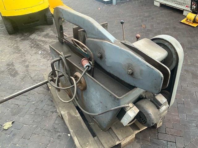 Kasto hm 1,8 zaagmachine - afbeelding 10 van  15