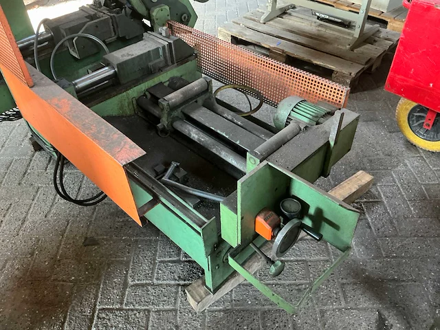 Kasto v21415 metaal beugel zaagmachine - afbeelding 9 van  13