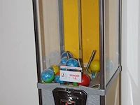 Kauwgomballenautomaat north western met euro inworp. hoogte 131 cm. sleutel aanwezig. - afbeelding 3 van  4