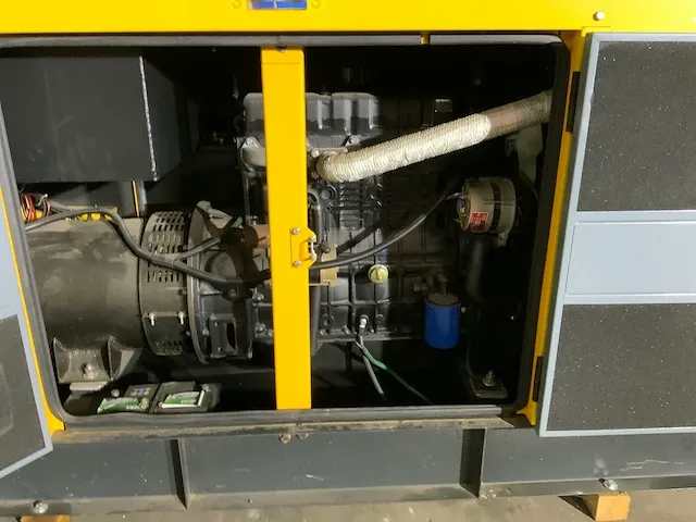 Kawakenki kk-40 kva stroomgenerator - afbeelding 5 van  9