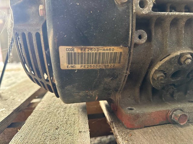 Kawasaki - fe250 - benzinemotor - afbeelding 9 van  10