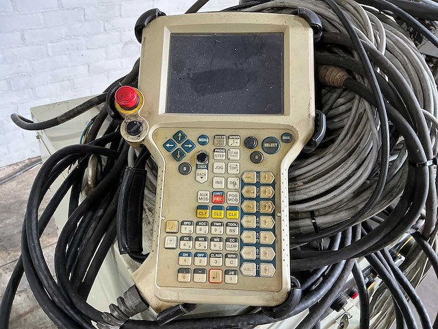 Kawasaki - fs045n-c - industrial robot - 2006 - afbeelding 10 van  13