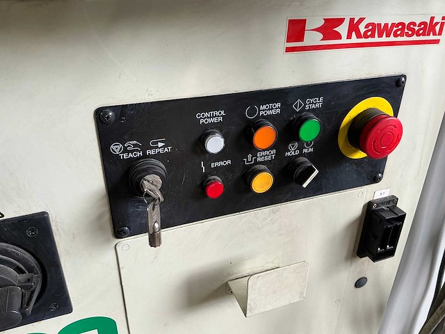 Kawasaki - fs045n-c - industrial robot - 2006 - afbeelding 13 van  13