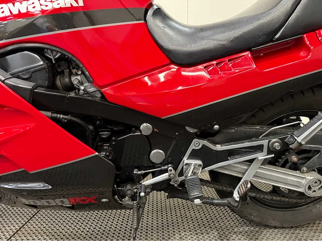 Kawasaki - gpz 1000 rx - sport - motorfiets - 1986 - afbeelding 8 van  20