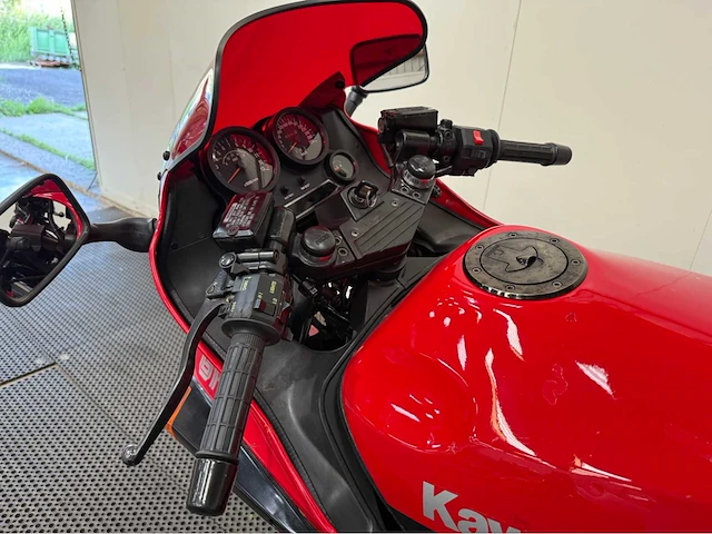 Kawasaki - gpz 1000 rx - sport - motorfiets - 1986 - afbeelding 9 van  20
