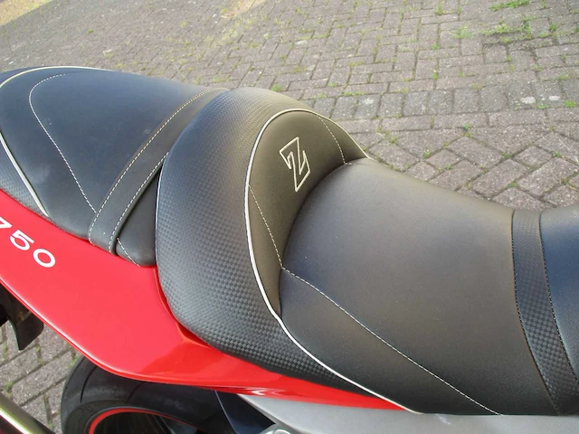 Kawasaki - tour motorfiets - z 750 - motorfiets - afbeelding 7 van  16