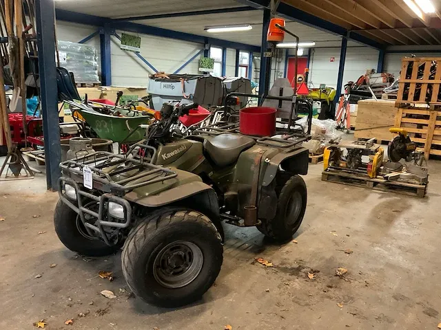 Kawasaki klf 300 quad quad - afbeelding 1 van  12