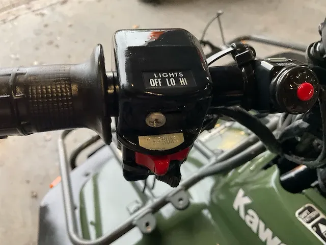 Kawasaki klf 300 quad - afbeelding 2 van  17