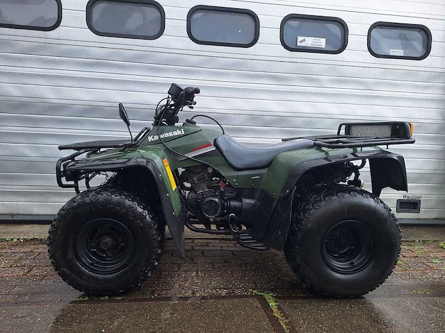 Kawasaki klf300 quad 300cc - afbeelding 1 van  8