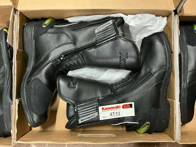 Kawasaki motorlaarzen maat 47 (3x) - afbeelding 2 van  5