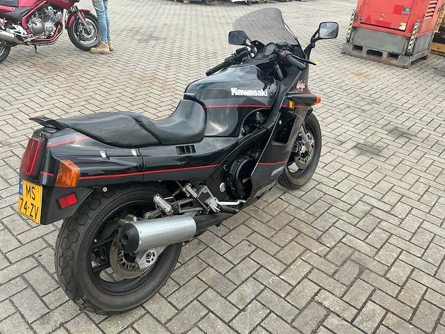 Kawasaki sport ninja motorfiets - afbeelding 11 van  16