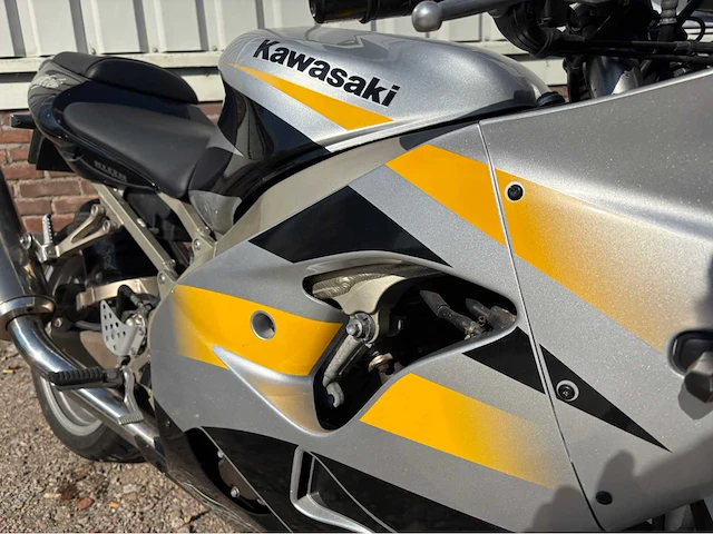Kawasaki sport ninja zx-9r motorfiets - afbeelding 3 van  24