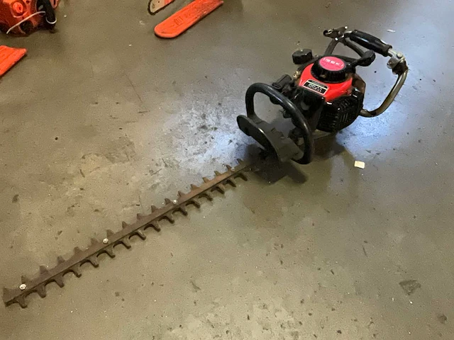 Kawasaki tf 22 heggenschaar - afbeelding 2 van  4