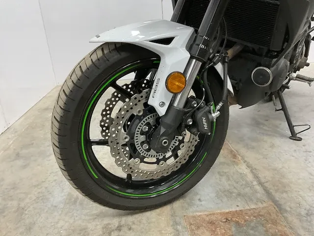 Kawasaki versys 650 motorfiets - afbeelding 10 van  24