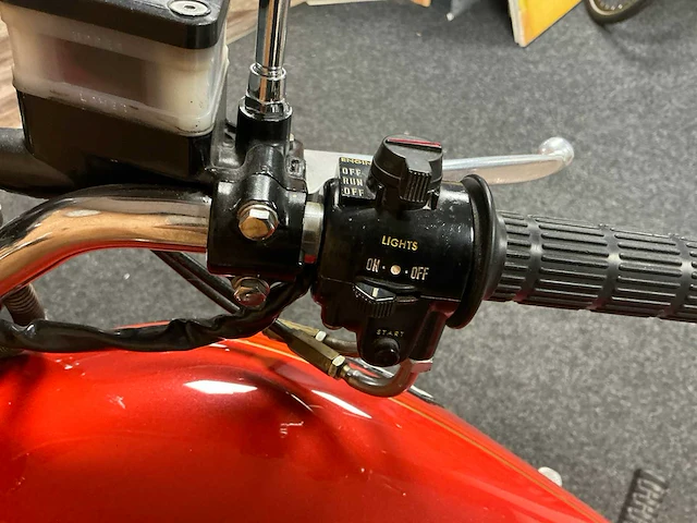 Kawasaki z 650 motorfiets - afbeelding 7 van  17