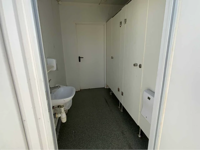 Kbs kleedruimte toilet / douche unit - afbeelding 7 van  11