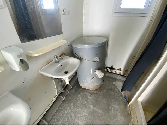 Kbs kleedruimte toilet / douche unit - afbeelding 10 van  11