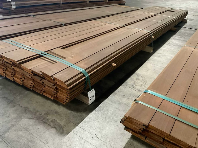Kebony radiata shiplapdelen 19x110 mm (88x) - afbeelding 1 van  6