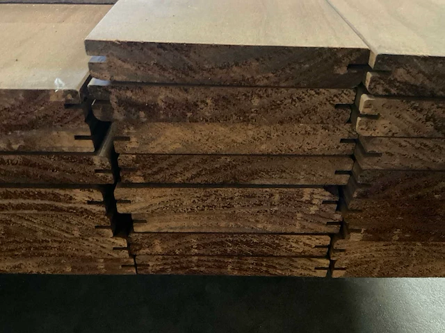 Kebony radiata vlonderdelen glad 22x142 mm (53x) - afbeelding 6 van  6
