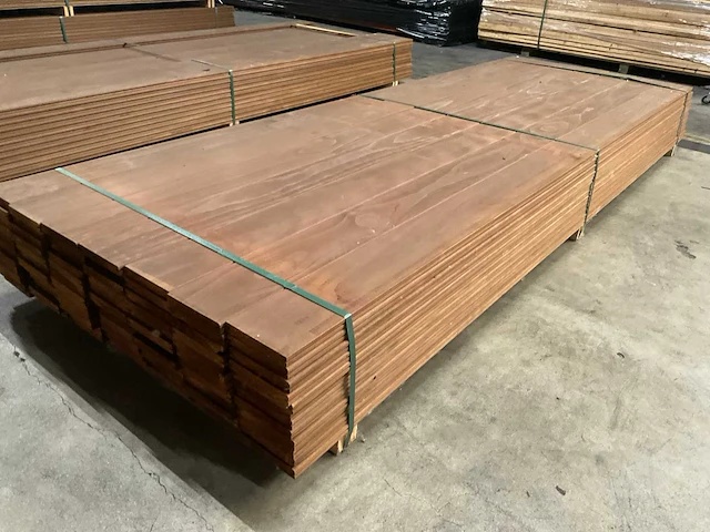 Kebony radiata vlonderdelen glad 22x142mm (84x) - afbeelding 3 van  6