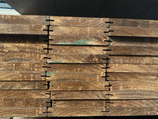 Kebony radiata vlonderdelen glad 22x142mm (84x) - afbeelding 6 van  6