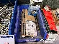 Keilbouten en divers - afbeelding 3 van  4