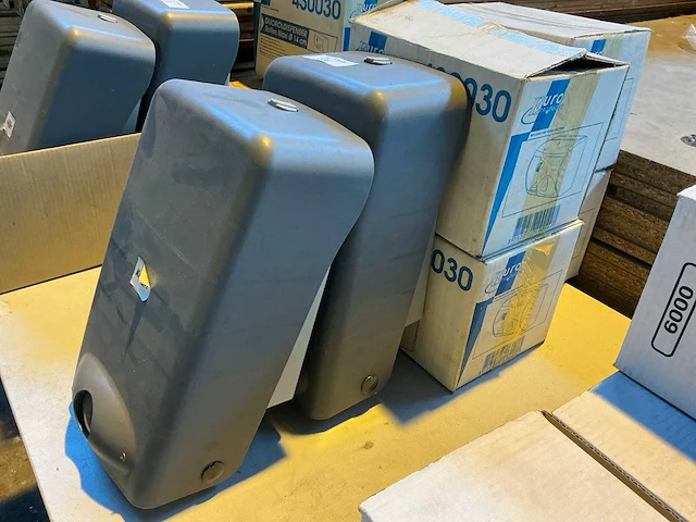 Kelfort dispenser (6x) - afbeelding 1 van  3