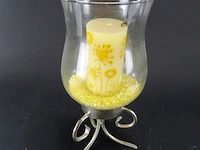 Kelkglas op verzilverde stand met kaars - afbeelding 2 van  5