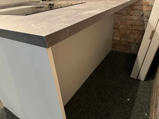 Keller - showroomkeuken - afbeelding 8 van  27