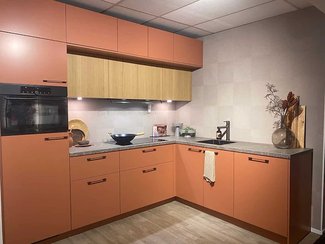 Keller - showroomkeuken - afbeelding 1 van  45