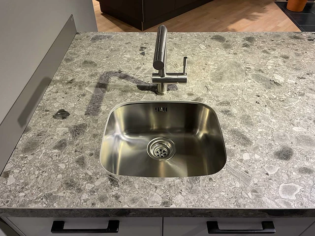 Keller - showroomkeuken - afbeelding 9 van  32