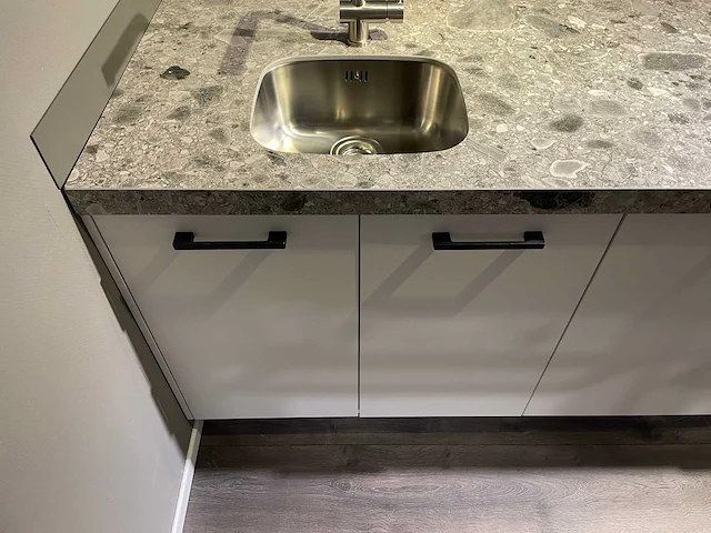 Keller - showroomkeuken - afbeelding 11 van  32