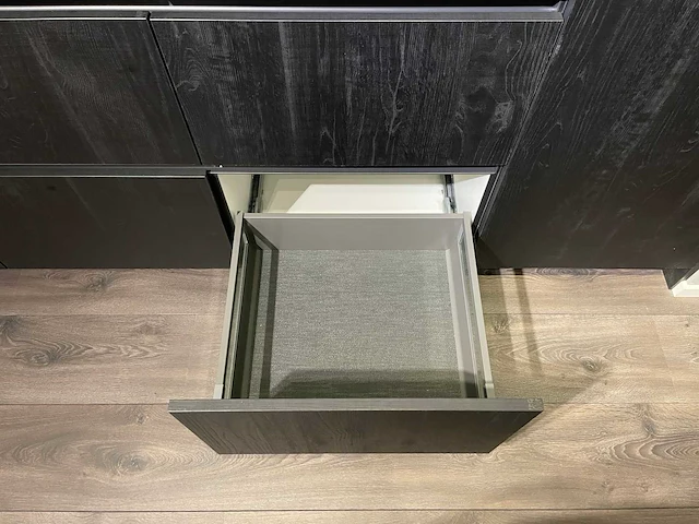 Keller - showroomkeuken - afbeelding 22 van  32