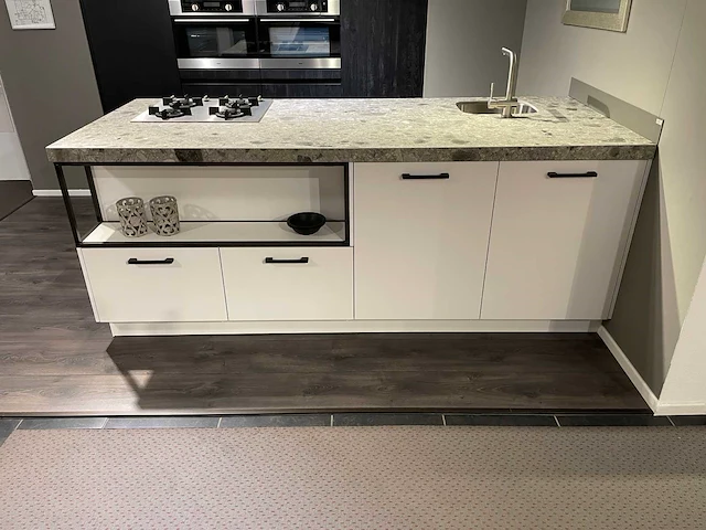 Keller - showroomkeuken - afbeelding 23 van  32
