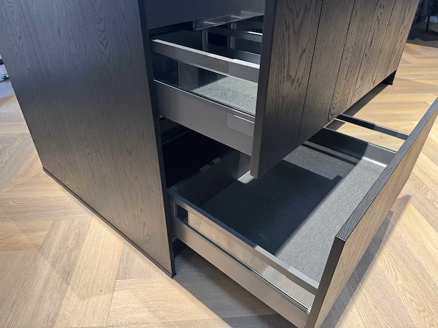Keller - showroomkeukens - afbeelding 12 van  47