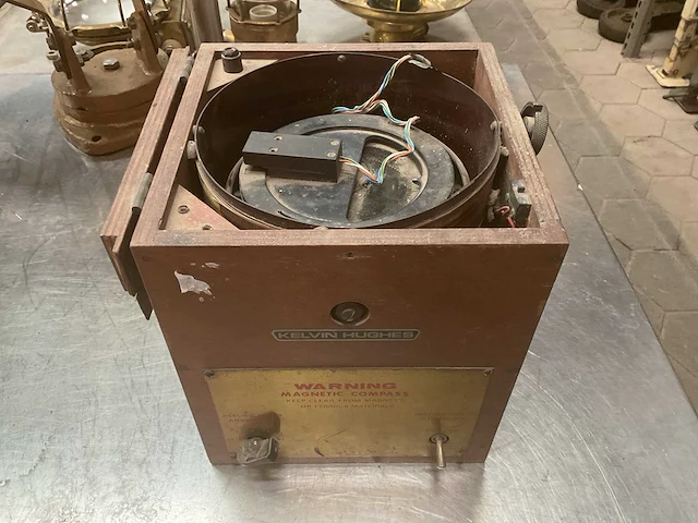Kelvin hughes vintage marine magnetic compass - afbeelding 2 van  4