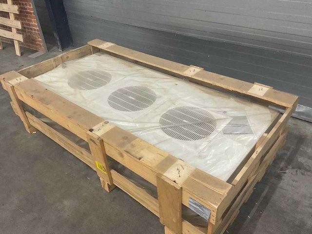 Kelvion kdc-353-4bn-hx32 plafondkoeler co2-90bar - afbeelding 2 van  7