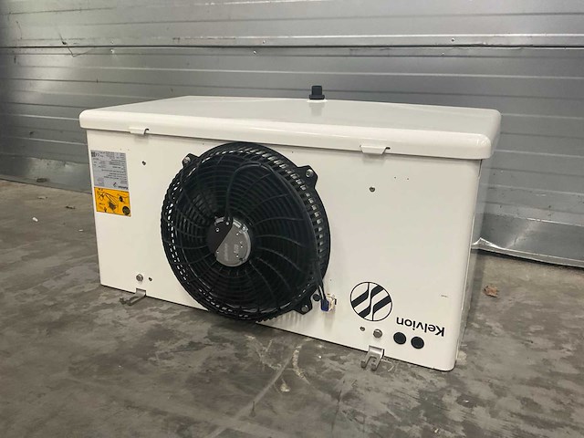 Kelvion ksc-301-3bn plafondkoeler co2-90bar - afbeelding 1 van  12