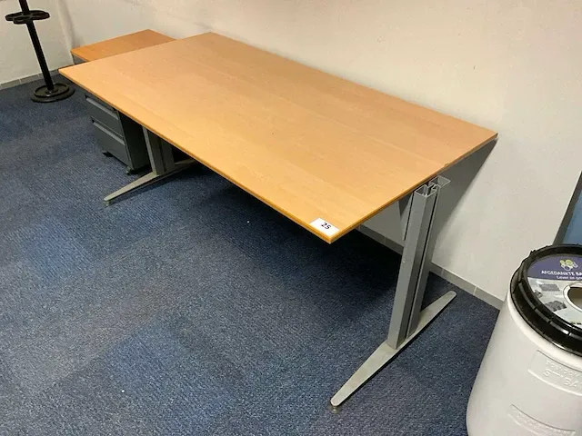 Kembo bureau - afbeelding 2 van  2