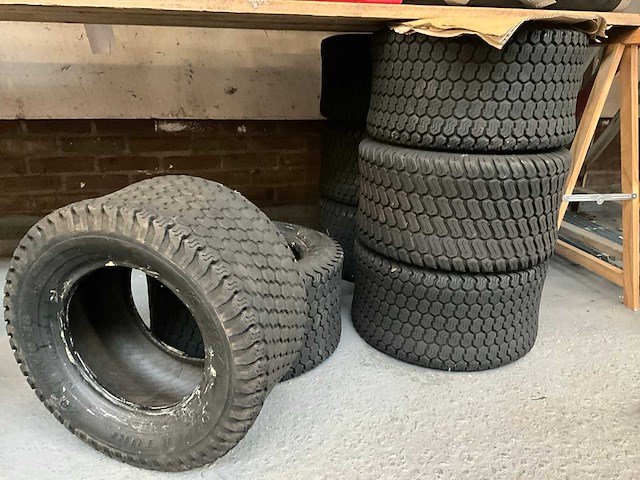 Kenda band (8x) - afbeelding 1 van  7