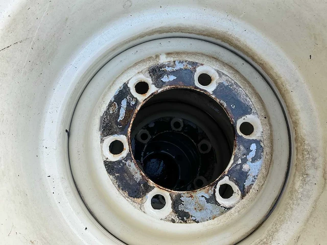 Kengo banden voor kieper - afbeelding 8 van  9