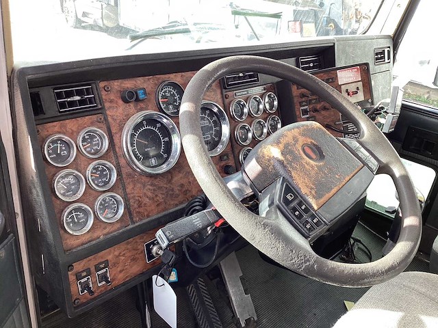 Kenworth t 800 b vrachtwagen - afbeelding 11 van  44