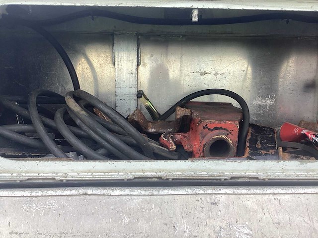 Kenworth t 800 b vrachtwagen - afbeelding 31 van  44