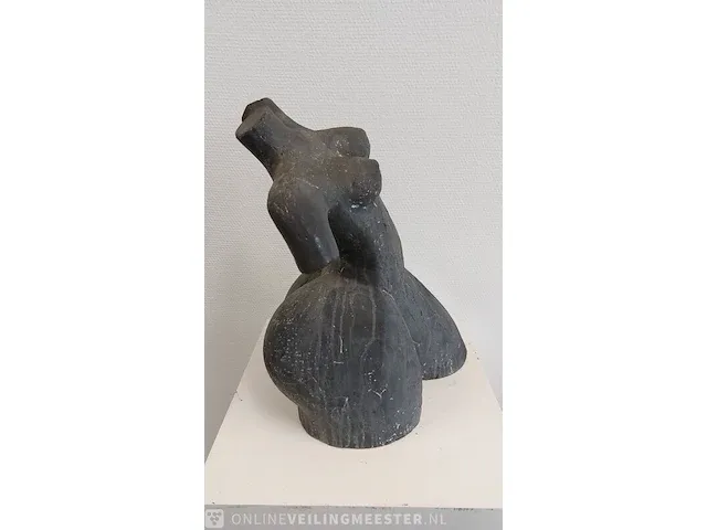 Keramiek "female torso" - afbeelding 2 van  4