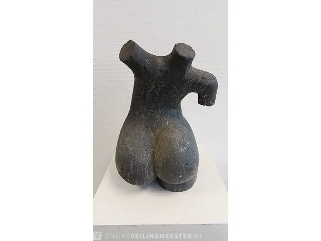 Keramiek "female torso" - afbeelding 3 van  4