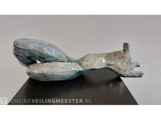 Keramiek gestyleerd "relaxende vrouw" - afbeelding 1 van  4